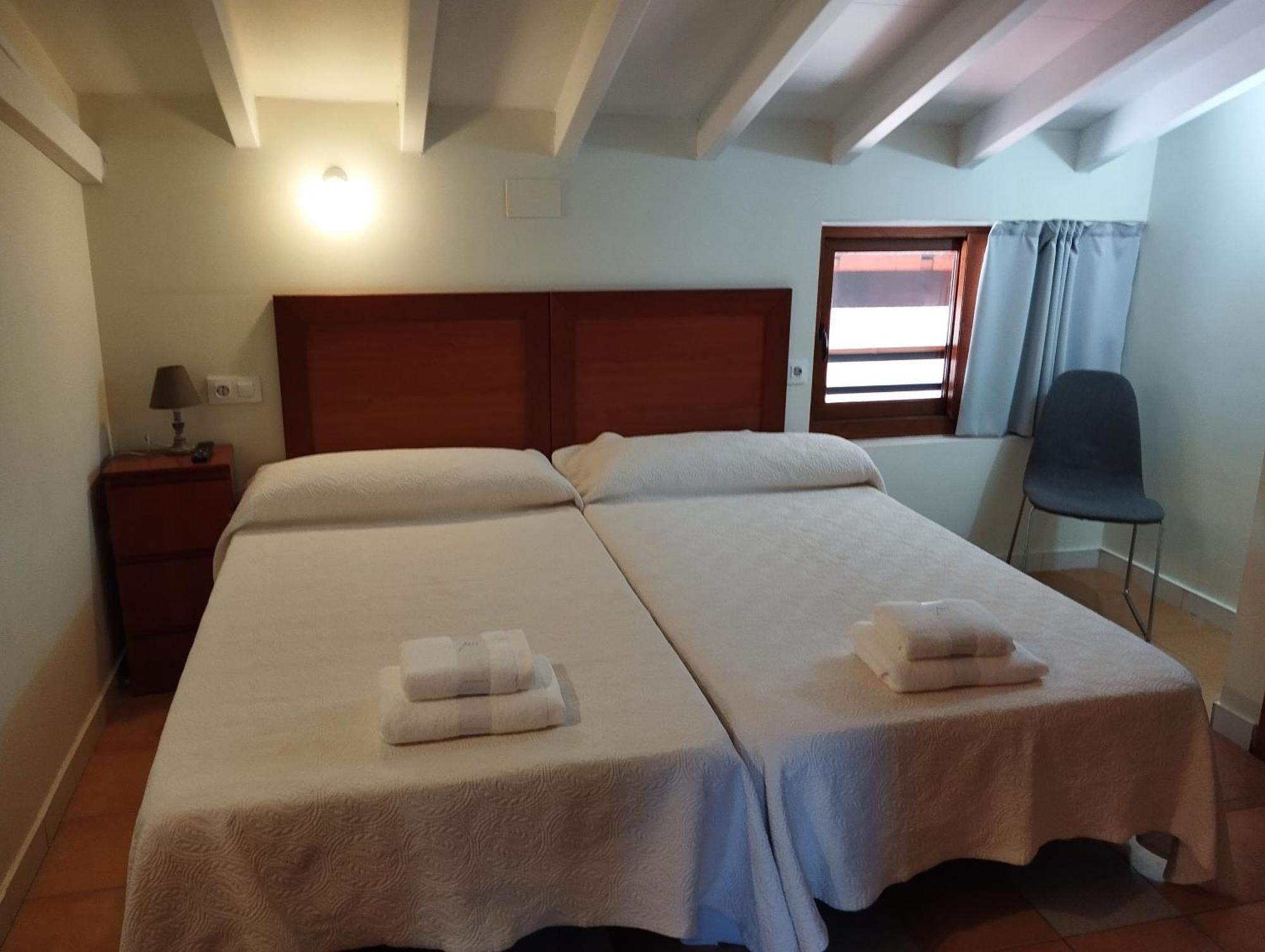 Hostal Bordillas Pomaluengo Eksteriør billede
