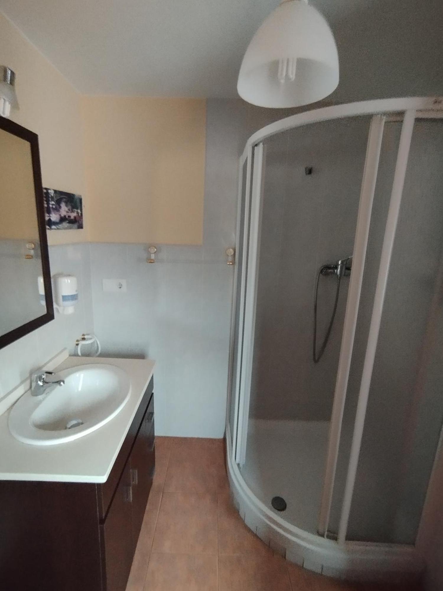 Hostal Bordillas Pomaluengo Eksteriør billede